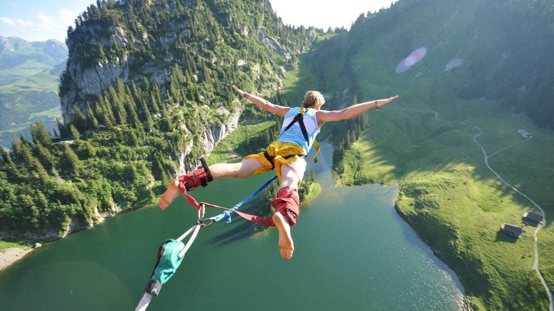 突尼斯强势拿下牙买加,萨内赛后评分拉满,这一夜,他把边路踢成了高速公路